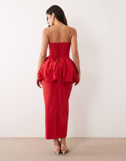 Exclusivité - Kaiia - Robe longue droite bandeau avec basque bouffante volumineuse et laçage au dos - Rouge, 3 de 4