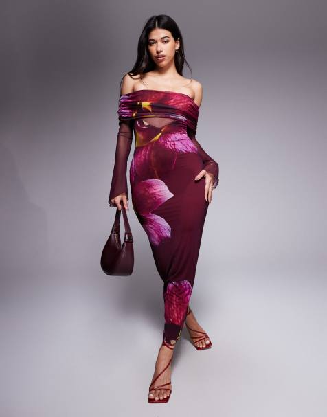 Exclusivité - Kaiia - Robe longue et moulante en tulle double épaisseur à imprimé fleuri avec manches ange transparentes et et encolure bardot - Bordeaux/violet - view 1