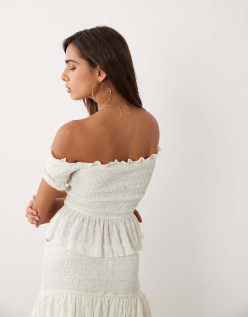 Exclusivité - Kaiia - Top d'ensemble texturé et froncé à encolure Bardot et basque - Crème, 3 de 4