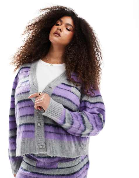 Exclusivité - Renee Studio Plus - Gilet boutonné d'ensemble en maille à rayures avec losanges et étoiles - Violet - view 1
