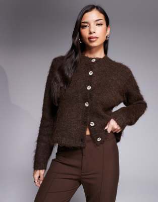 Exclusivité - The Frolic - Gilet boutonné en maille duveteuse - Chocolat-Brown