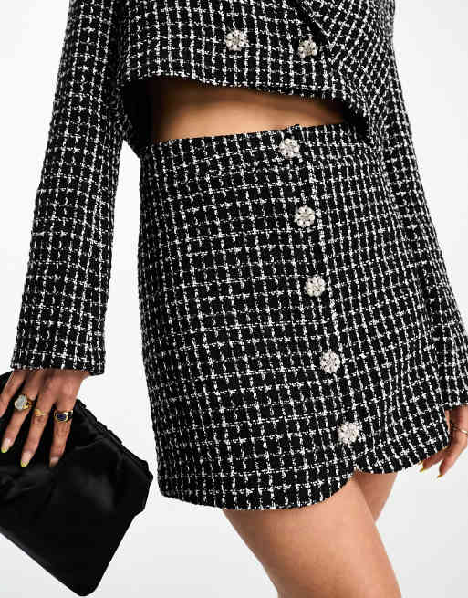 Exclusivité - The Frolic - Mini-jupe d'ensemble en bouclé avec boutons à strass - Noir et blanc   