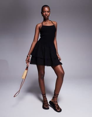 Exclusivité - The Frolic - Robe courte en broderie anglaise de lin mélangé avec jupe à froufrous - Noir
