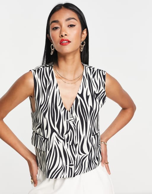 Extro & Vert boxy vest in off white zebra - part of a set
