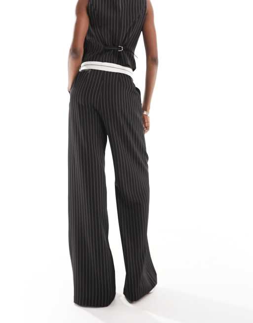 Extro & Vert – Elegante Hose mit Nadelstreifen und asymmetrischem Taillenbund in Schwarz, Kombiteil, 4 von 5