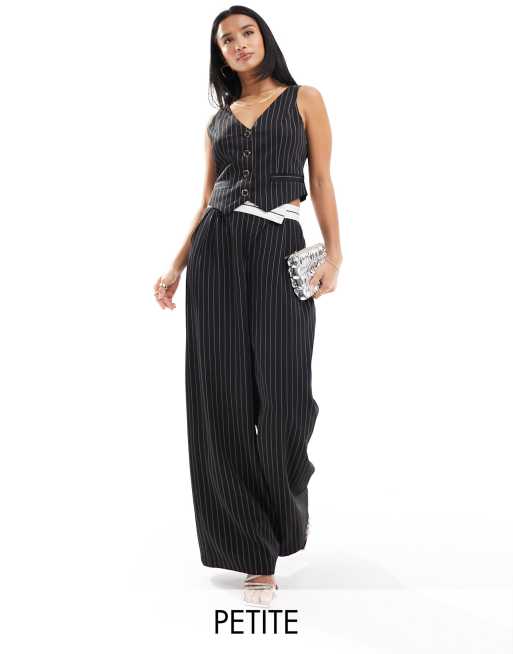 Extro & Vert Petite – Elegante Hose mit Nadelstreifen und asymmetrischem Taillenbund in Schwarz, Kombiteil