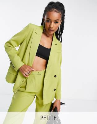 Extro & Vert Petite Extro & Vert Petite oversized blazer with pocket detail in olive co-ord-Green