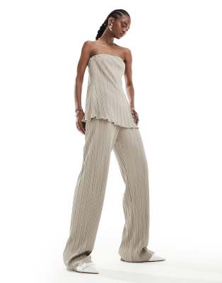 Extro & Vert Premium Soft Touch Plisse Bandeau Top In Metallic Latte - Part Of A Set-brown In Brown