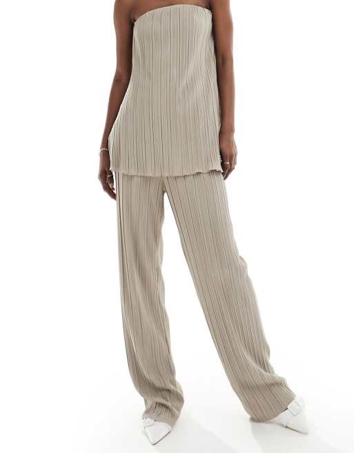Extro & Vert Premium soft touch plisse trouser in metallic latte co-ord, 5 of 5