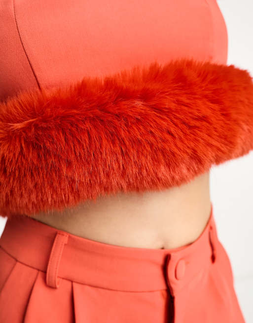 ё biotop Feather top