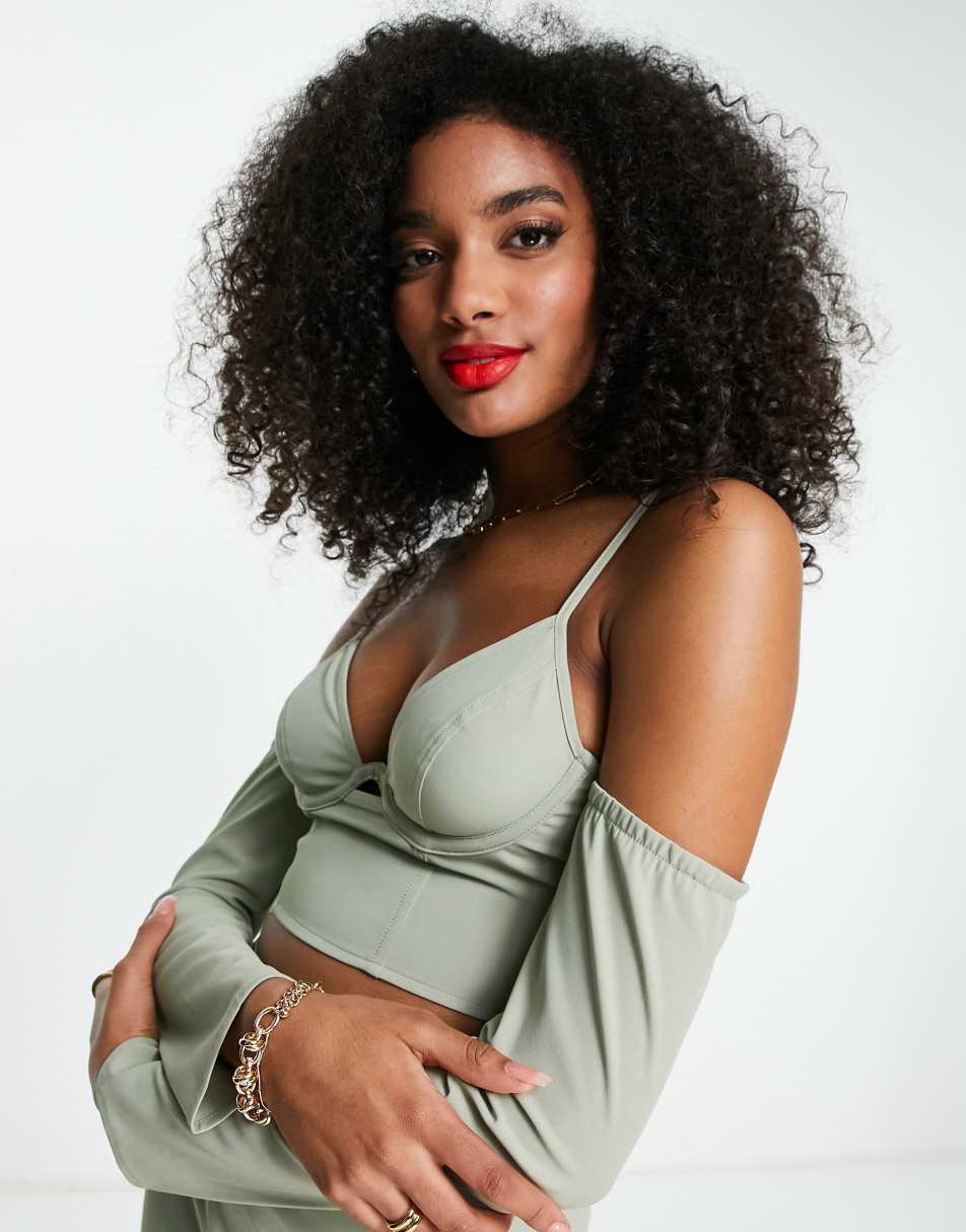 Extro & Vert structured crop with detachable sleeves in sage co-ord