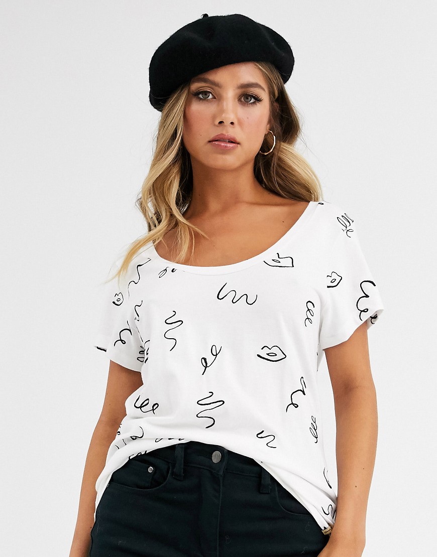 Fabienne Chapot – Kris – T-shirt med klotter-Vit
