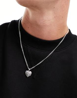 Faded Future - Amore - Collana Color Argento Con Pendente A Forma Di Cuore Stile Antico