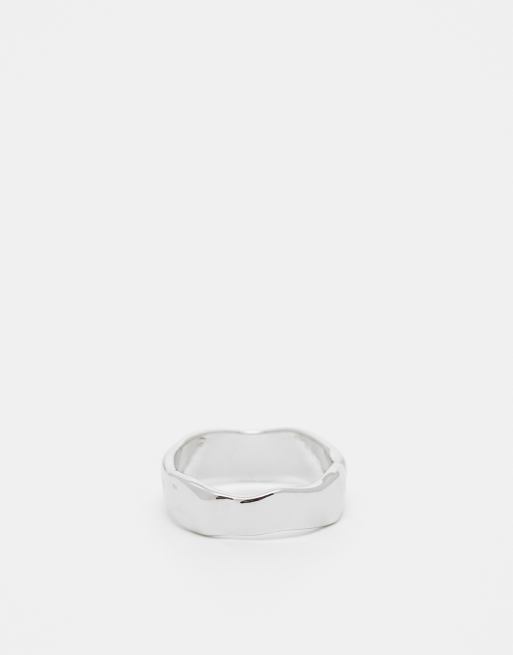 Faded Future - Anello a fascia con finitura martellata color argento