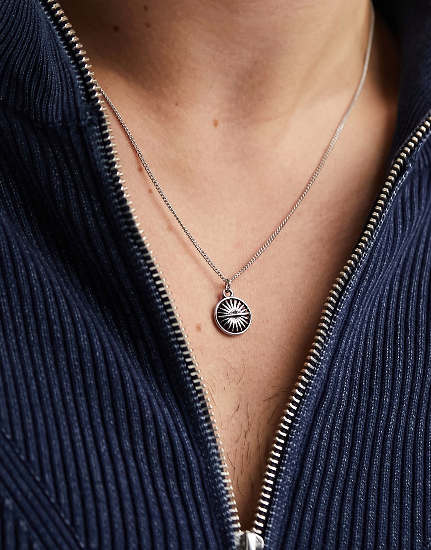 disc pendant necklace in silver