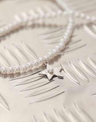 Faded Future Faux Pearl Necklace With Star Charm