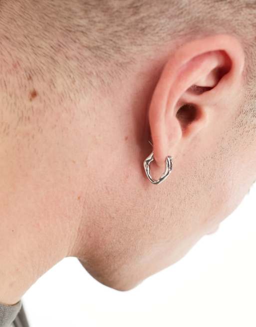 Faded Future – Mini-Creolen in Silber mit geschmolzenem Design