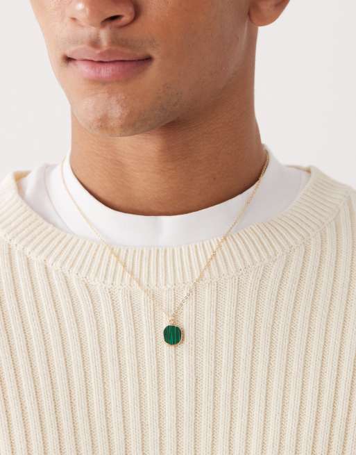 Faded Future – Naszyjnik w odcieniu złota z zawieszką z zielonym kamieniem