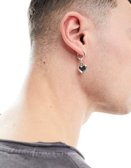 Faded Future - Orecchini color argento con charm a forma di cuore