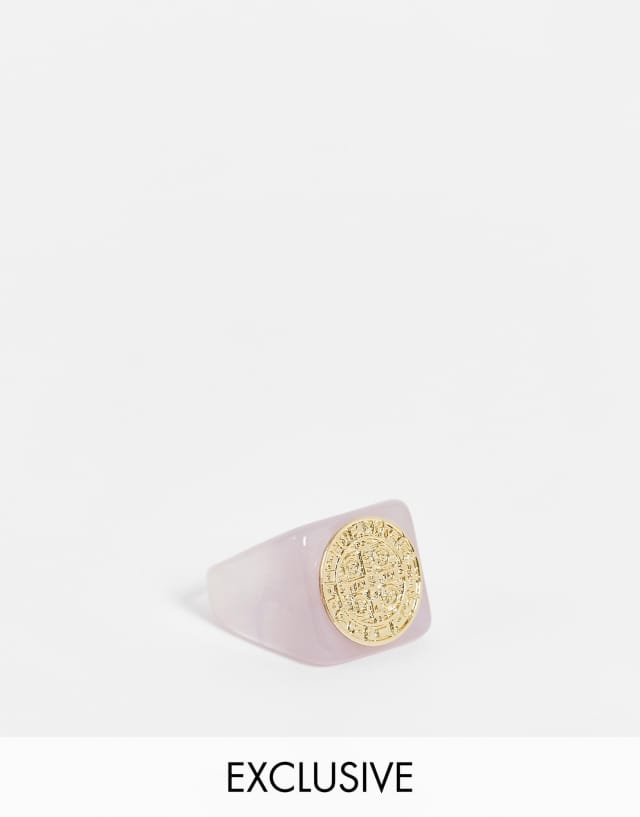 Faded Future resin sovereign ring in purple