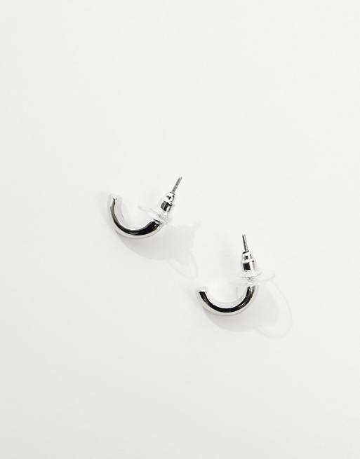 Faded Future – Silverfärgade små creoler, 4mm, 2 av 4