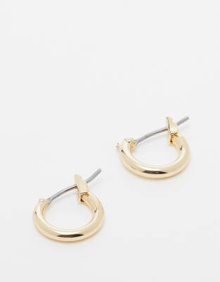 FADED FUTURE Faded Future thin huggie hoops earrings in gold