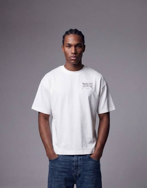 Faded Store black lettering back and front prints cropped tee in white, 3 of 5