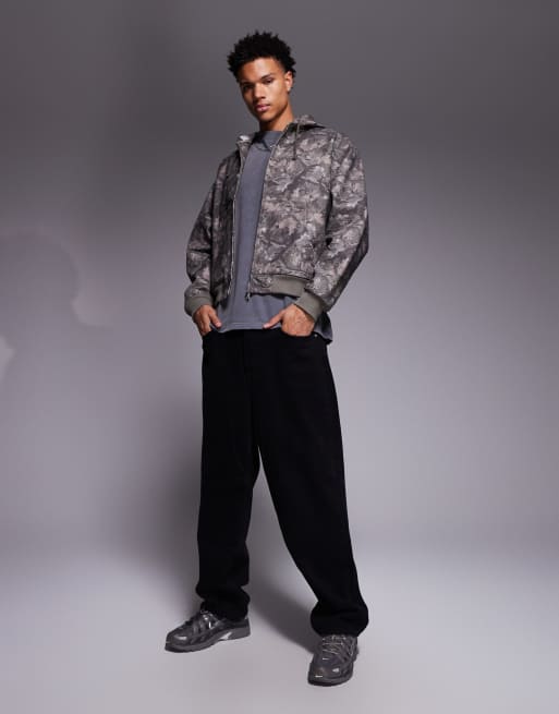Faded Store – Core – Canvas-Jacke mit Kapuze, verwaschenem grünem Military-Muster und Reißverschluss, 2 von 5