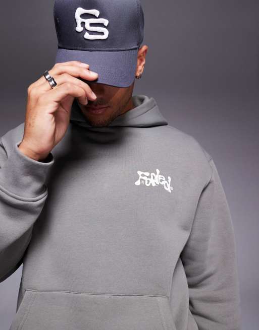 Faded Store – Kapuzenpullover in Olivgrün mit farblich abgesetztem Logo in Liquid-Optik am Rücken, 5 von 5