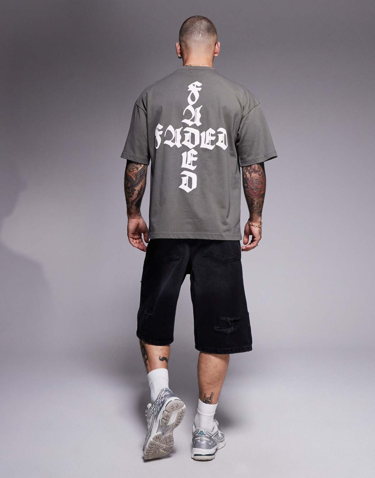 Faded Store script logo back t-shirt in olive