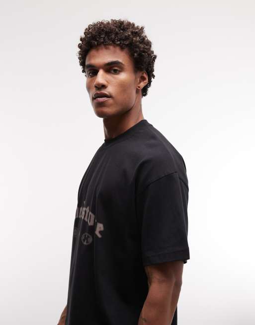Faded Store - T-shirt nera con stampa del logo gotico sul retro, 5 di 5