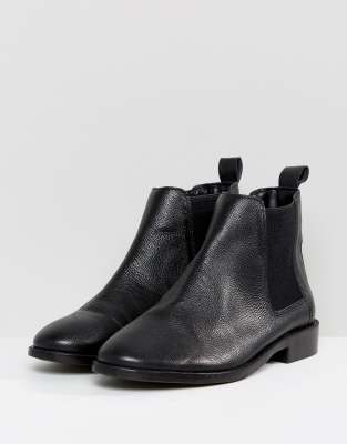 Faith black outlet binky chelsea boots