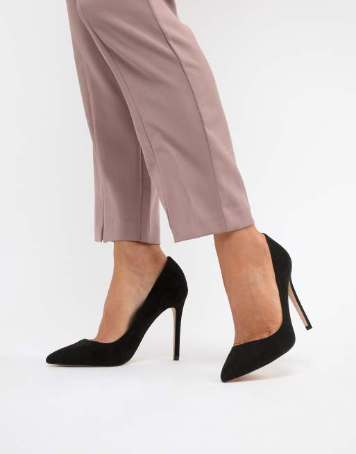 Chloe black outlet pumps