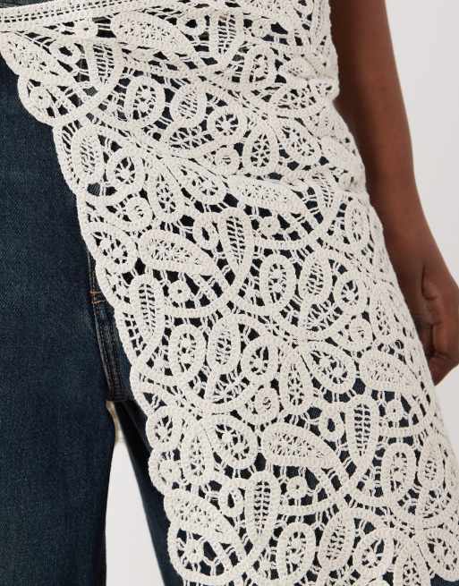 Falda blanco hueso cruzada de croché de Gina Tricot, 4 de 5
