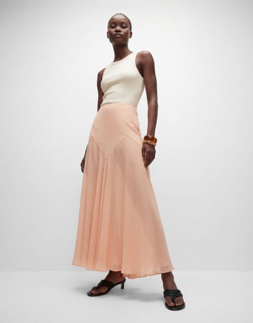 Falda color melocotón de corte sirena de mezcla de satén y chifón de ASOS DESIGN Tall, 10 de 12