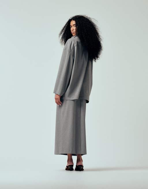 Falda de tubo larga gris de corte alargado de ASOS DESIGN (parte de un conjunto), 4 de 5