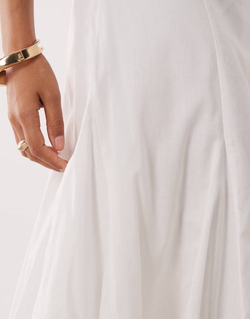 Falda larga blanca con godets de algodón de ASOS DESIGN Petite, 5 de 5