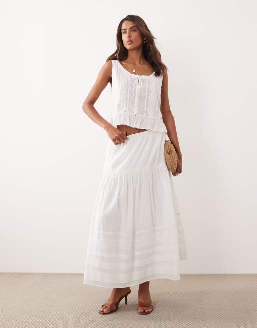 Falda larga blanca escalonada de estilo boho de Abercrombie & Fitch , 2 de 5