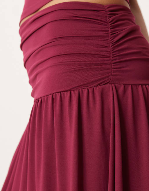 Falda larga color baya con cintura baja fruncida de ASOS DESIGN (parte de un conjunto), 4 de 5