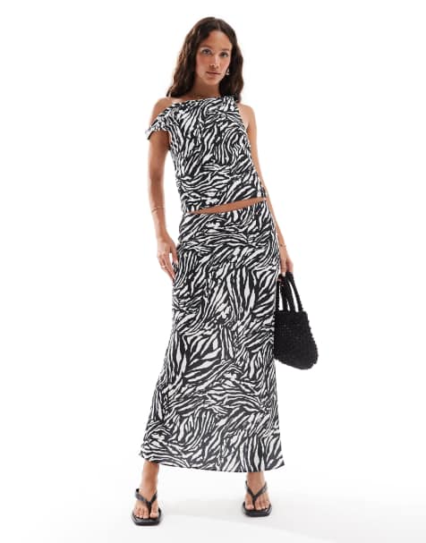 Falda larga con estampado de cebra de tejido suave al tacto de ASOS DESIGN (parte de un conjunto) - view 1