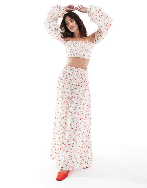 Falda larga con estampado de cerezas y cintura fruncida de ASOS DESIGN (parte de un conjunto)