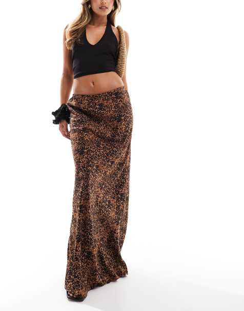 Falda larga de corte al bies con estampado animal de Miss Selfridge - view 1