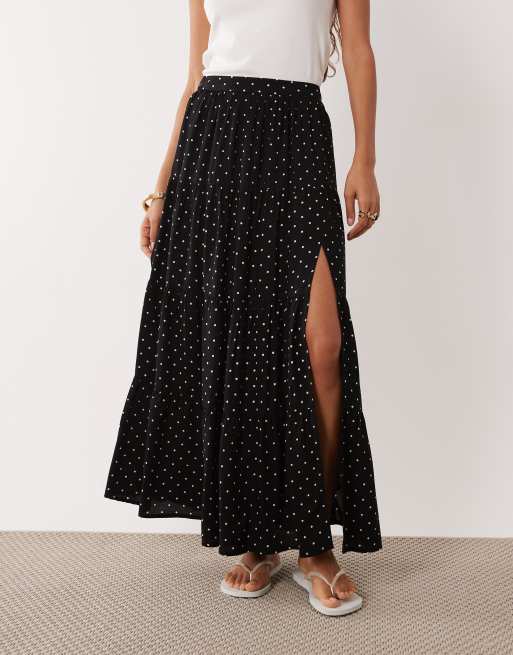 Falda larga escalonada con estampado de lunares de Miss Selfridge Petite, 2 de 5