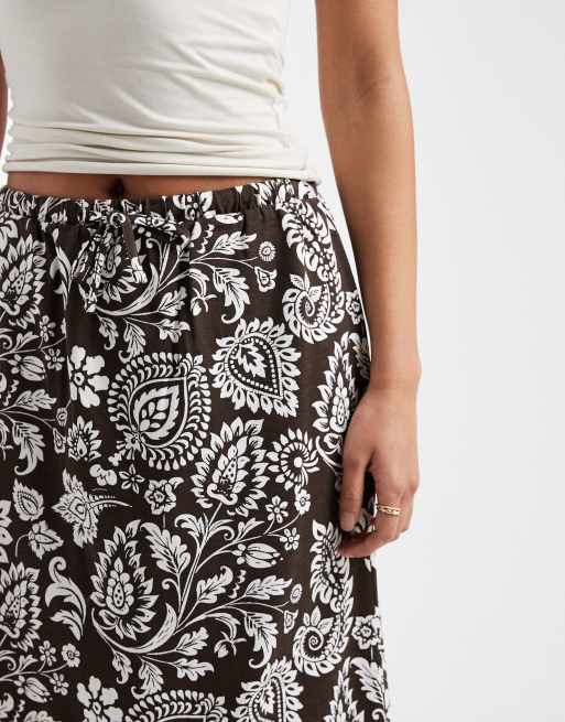 Falda larga marrón con estampado de cachemir de punto liso de Threadbare, 3 de 5