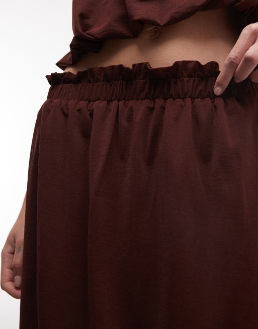 Falda larga marrón con lazada en la cintura de chifón de River Island, 4 de 5