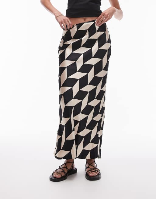 Falda larga monocromática con estampado geométrico de satén de Topshop Tall, 3 de 5