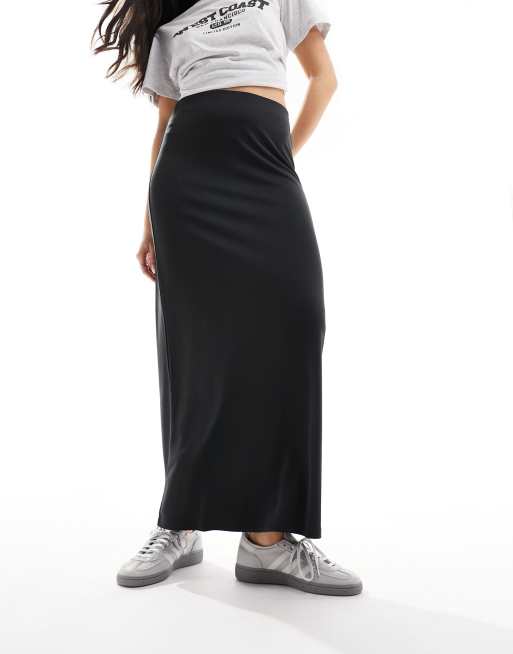 Falda larga negra de tejido supersuave de Monki