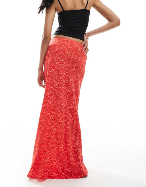 Falda larga roja con estampado de lunares de fibras hiladas de Miss Selfridge, 2 de 5