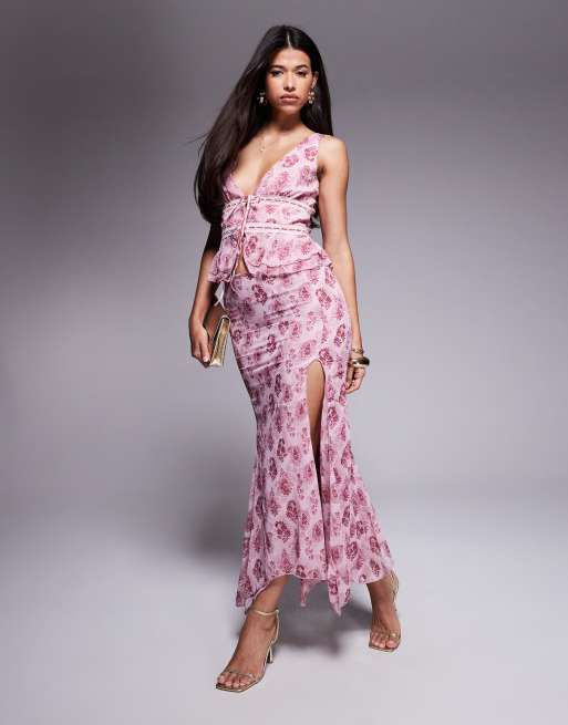 Falda larga rosa con estampado floral y de cachemir y bajo asimétrico de chifón de Princess Polly (parte de un conjunto)