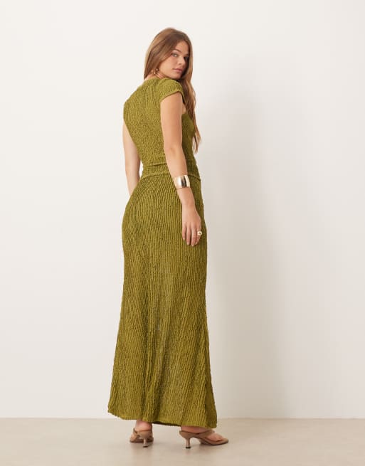 Falda larga verde de corte sirena con volantes y acabado texturizado de ASOS DESIGN (parte de un conjunto), 5 de 5
